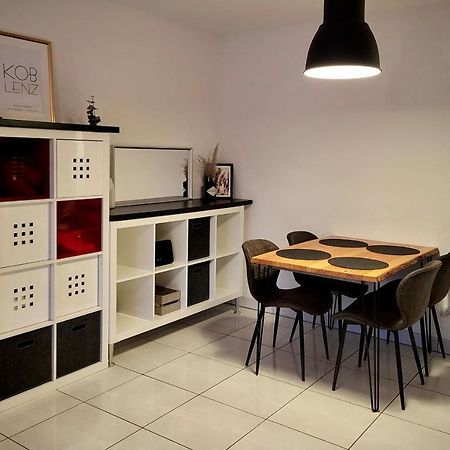Schoene Und Ruhige Wohnung Direkt An Der Mosel Coblence Extérieur photo