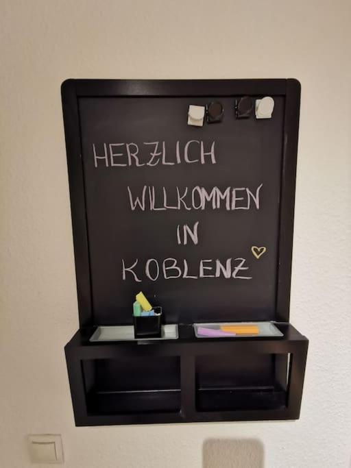 Schoene Und Ruhige Wohnung Direkt An Der Mosel Coblence Extérieur photo