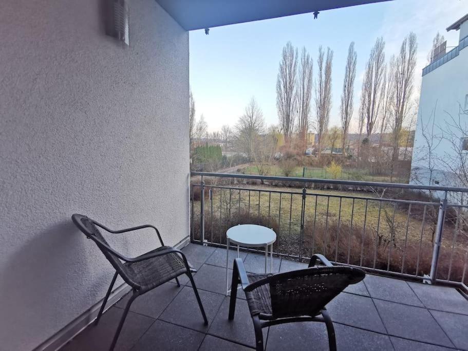 Schoene Und Ruhige Wohnung Direkt An Der Mosel Coblence Extérieur photo