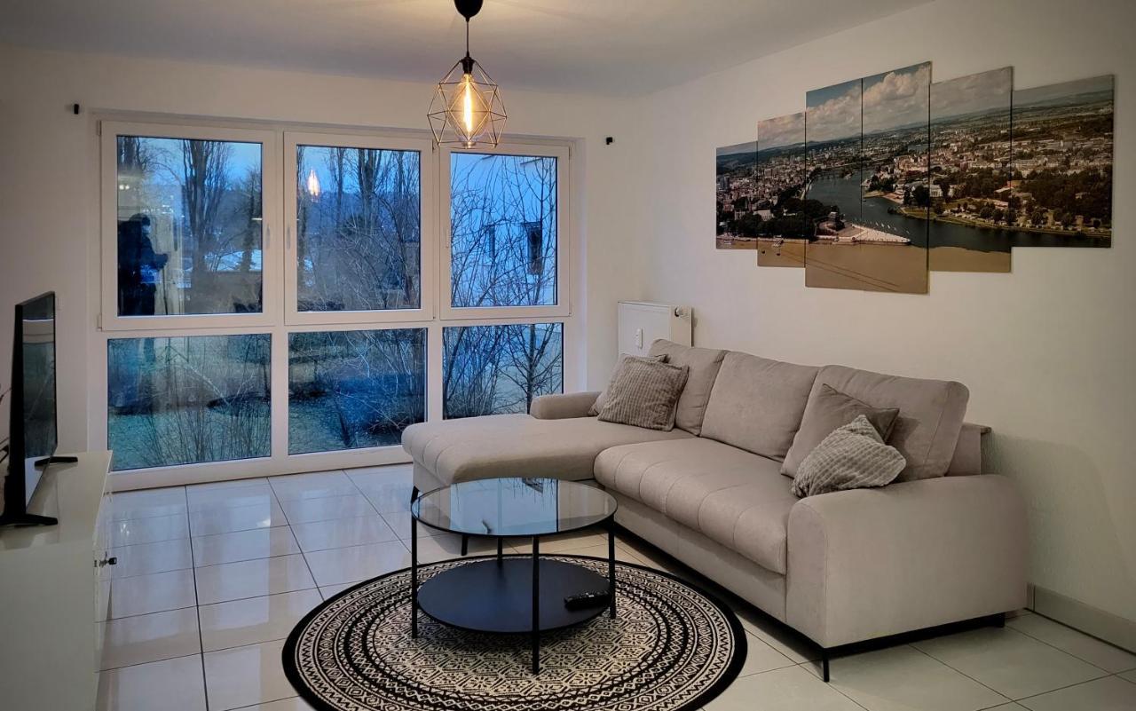 Schoene Und Ruhige Wohnung Direkt An Der Mosel Coblence Extérieur photo