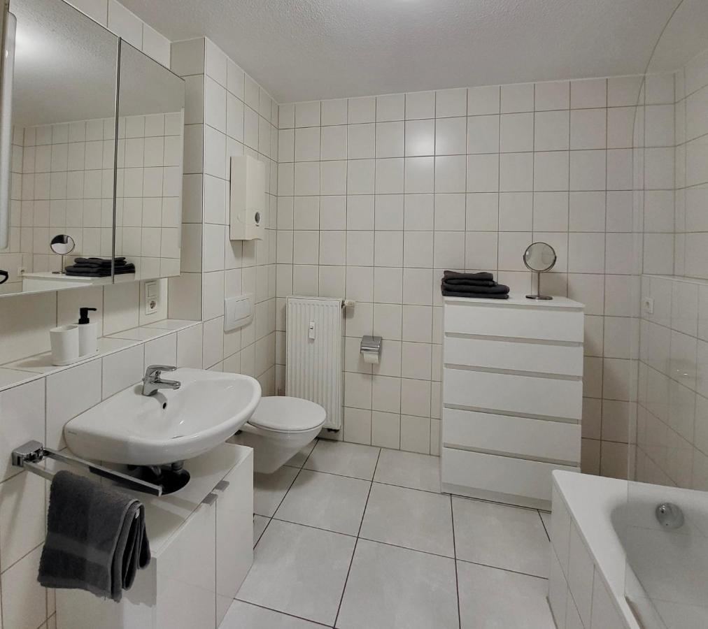 Schoene Und Ruhige Wohnung Direkt An Der Mosel Coblence Extérieur photo